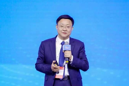 科大讯飞刘庆峰回应星火大模型被指套壳：是真是假，一测