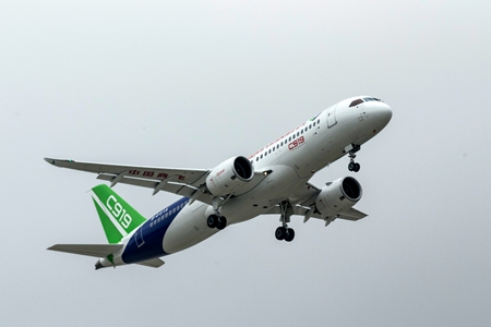 C919商业运营正式起步 明天票价已翻倍