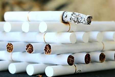 官方：全力防止青少年接触烟草