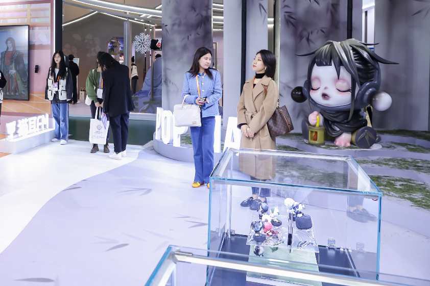 泡泡玛特亮相杭州文博会 用东方浪漫诠释潮玩理念