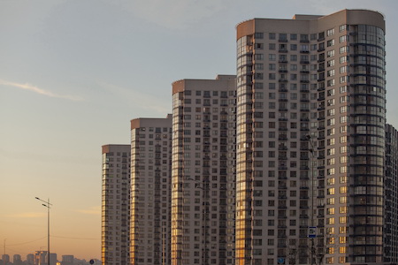 湖北荆州出台10条楼市措施：大专以上毕业生购首套房可申请2万元补贴