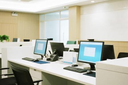 32万亿中长期定存明年到期,“存款搬家”有望持续