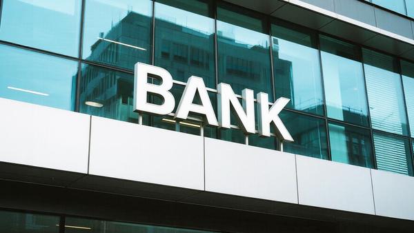 交通银行业务总监唐朔因工作调动辞任