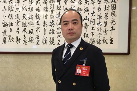 百位华商预见2024｜比利时杨丐镜：“数字化”创新应用将成餐饮业发展大势
