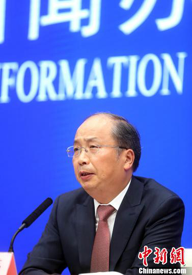 易会满接棒中国证监会主席，曾任职工行30余载