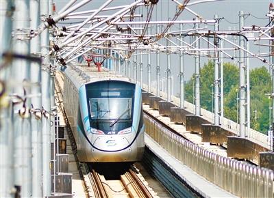 西安机场城际今日12时30分开通运营