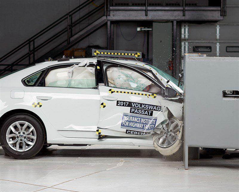 上汽大众帕萨特ciasi碰撞测试刷新中保研最差得分