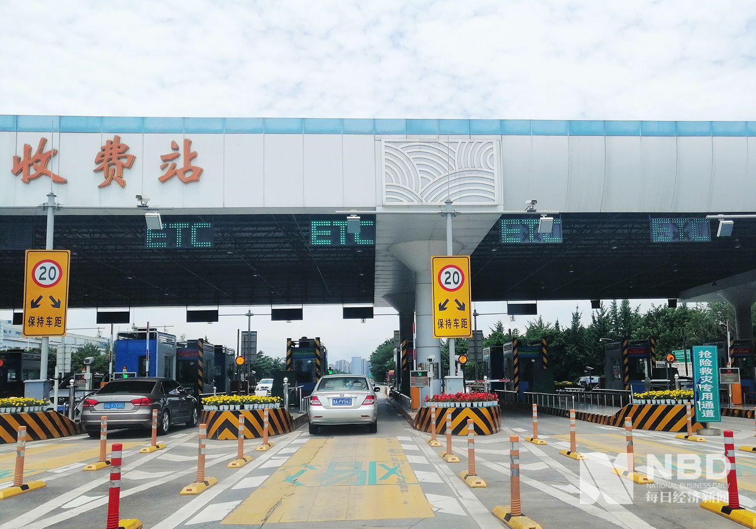 拦截救护车,收费变贵,栏杆失灵,etc"超速"了?