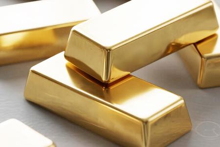 老铺黄金涨价前夕:不到10分钟,60多万元金碗被“抢光”