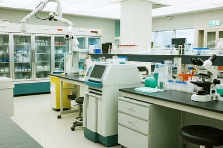 中国速度碾压马斯克！脑机接口企业临床植入总例数有望年底迈向全球第一