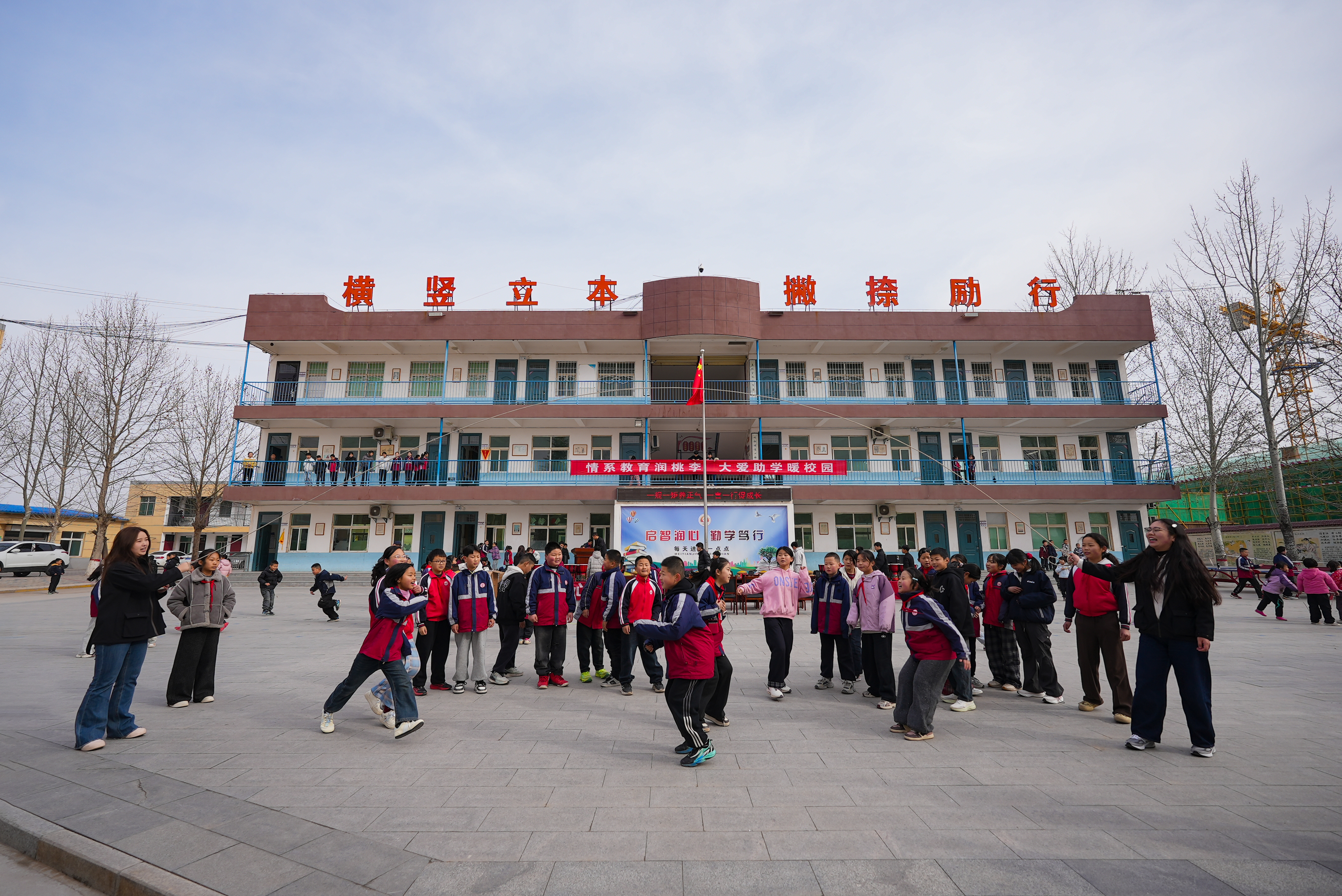 从江南到西北，古茗温度护航少年成长