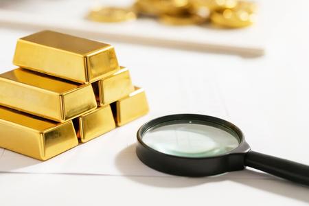 黄金不再稳了，现在该怎么买？