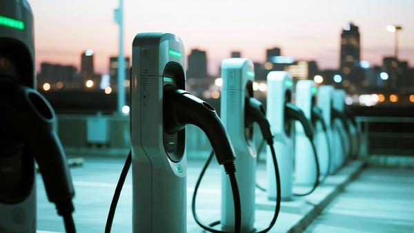 ����Ǽ��롰���ͷ��硱��ϵ����