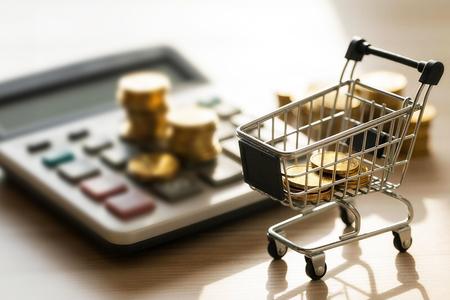 “10万元买理财,9个月赚30元”,7月千余只理财“破净”,年内67只理财募集失败
