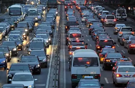 赔本赚吆喝!约四成A股车企亏了,钱花在了……