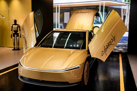 Cybercab来华巡展，中国“物流版特斯拉”已经跑起来了
