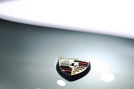 从40亿到0.4亿:保时捷的利润是怎么“消失”的?