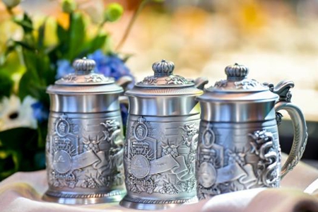 青岛啤酒博物馆联袂皇家雪兰莪推出传承“大师杯”