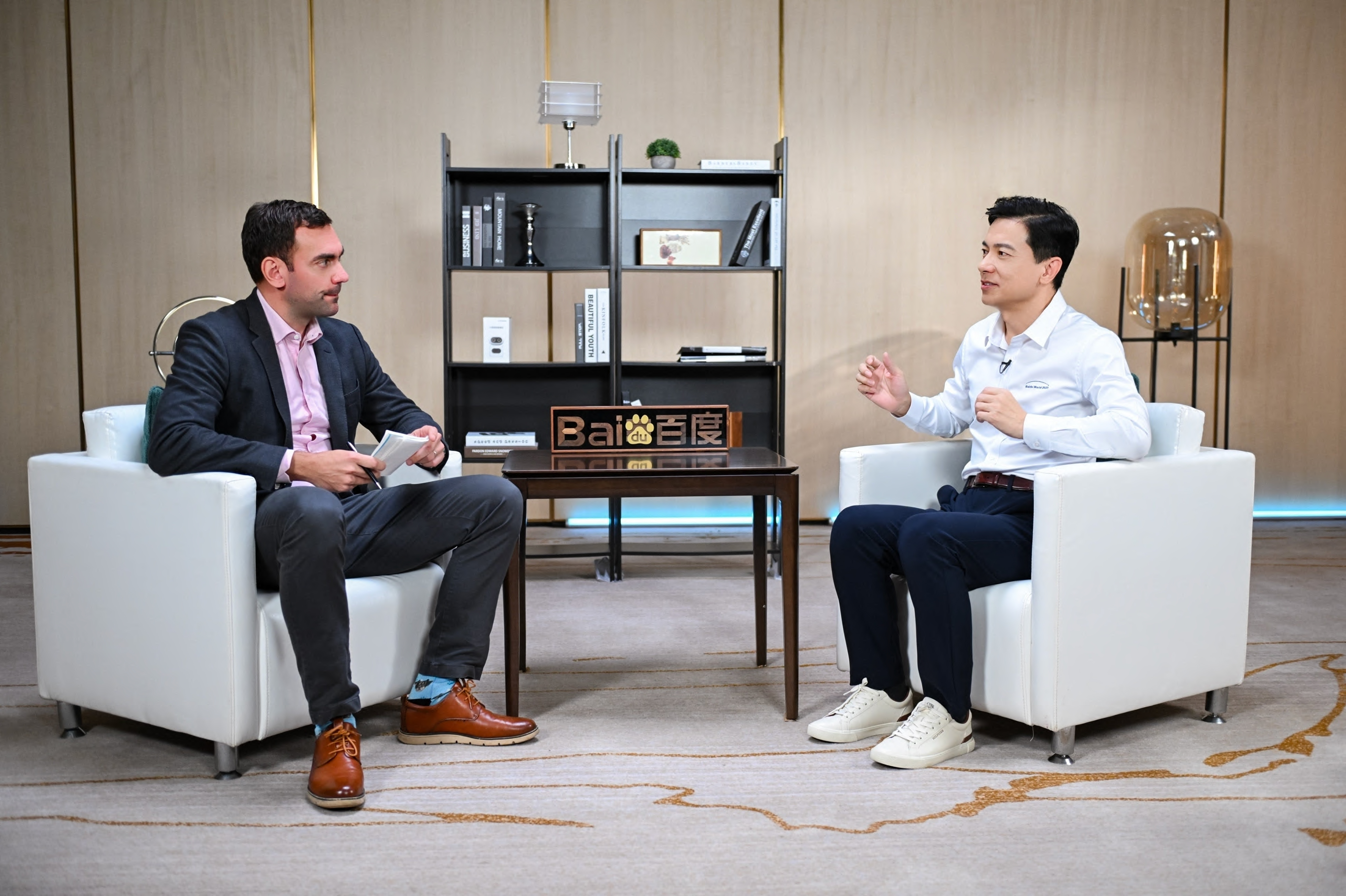 《时代》周刊专访李彦宏：“AI应用层是机会最多的地方”