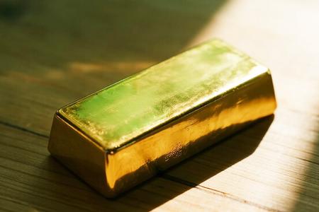 【经纬晚班车】有平台下架10克金条；《阿凡达3》票房为何遇冷