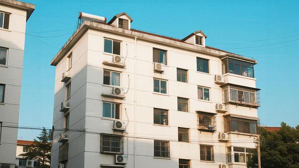 �̻�ز��г� һ�߳��з�Ʊ���ð��¼��ټ�