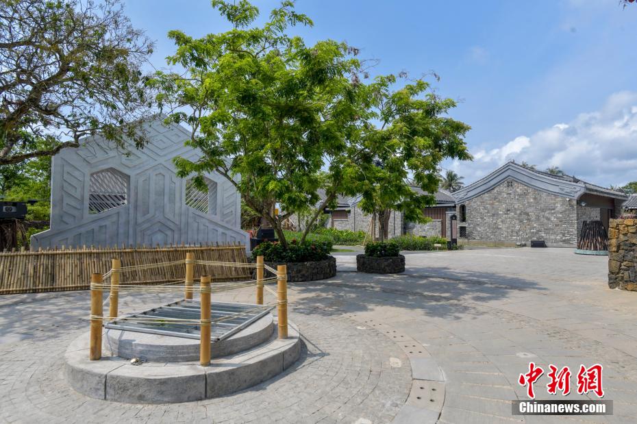 图为博鳌亚洲论坛主题公园内的古井.骆云飞 摄